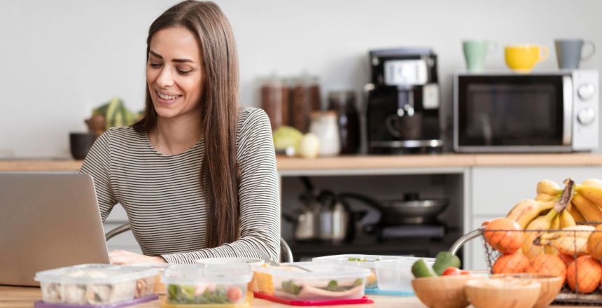 ¿Cómo se puede promover el consumo de alimentos saludables?